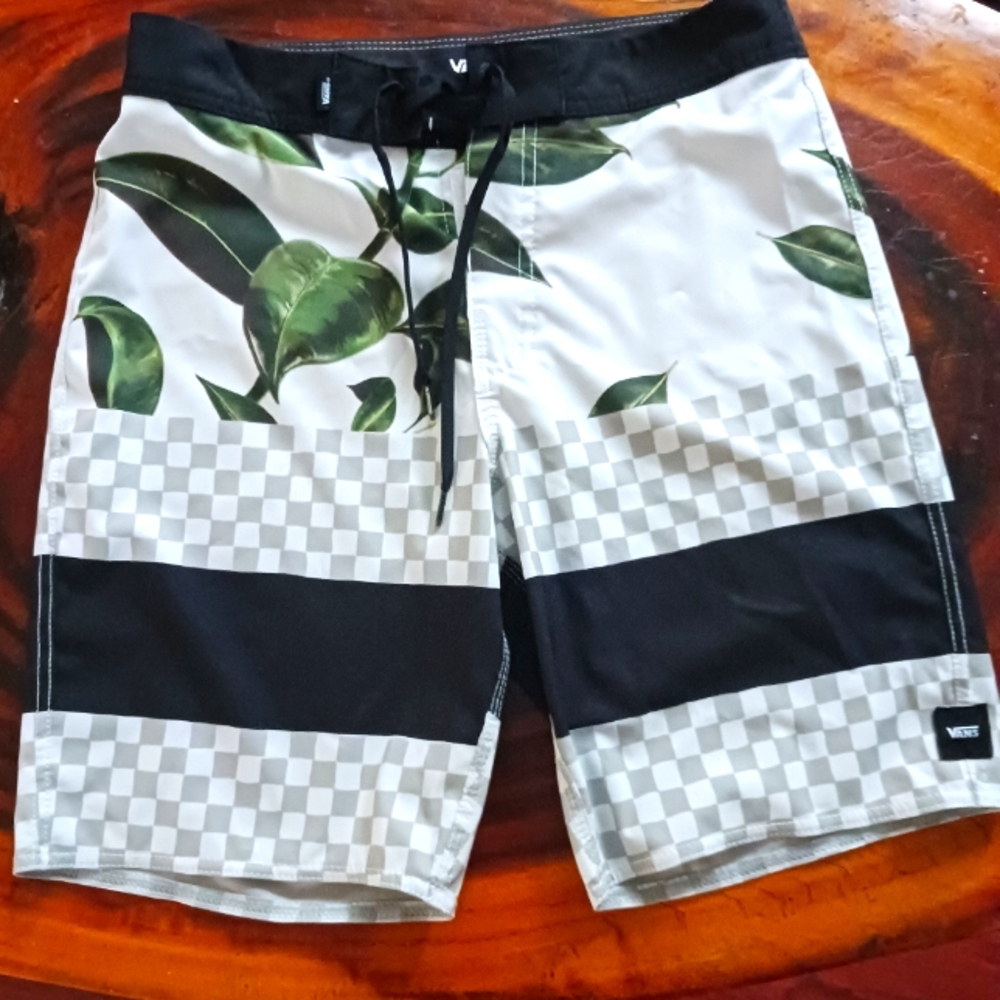 VANS ERA Men's sz 28 Board Shorts / Swim Trunks